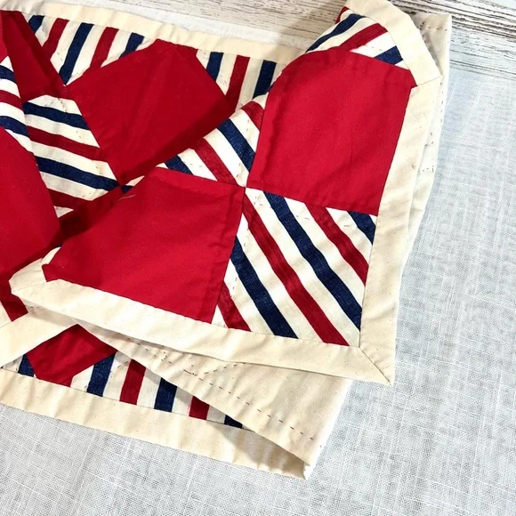 Handmade table runner quilted red white blue forth July country farmhouse - Picture 5 of 6